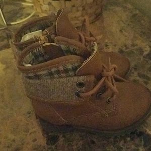 Toddler boots
